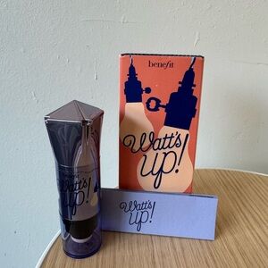 Benefit Watt's Up! Highlighter